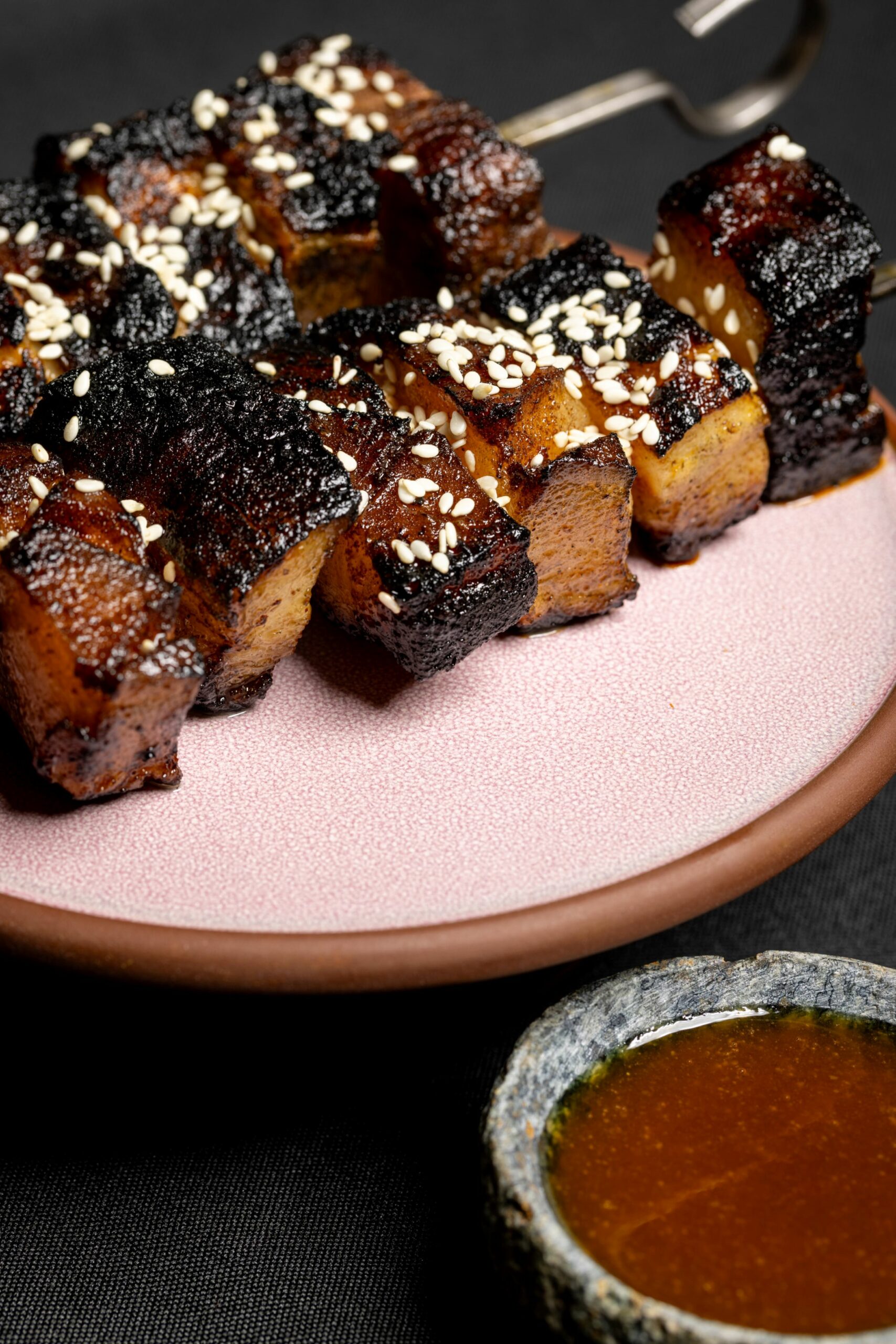 Tiki Taka Pork Belly with candied apple miso © Jakob Layman