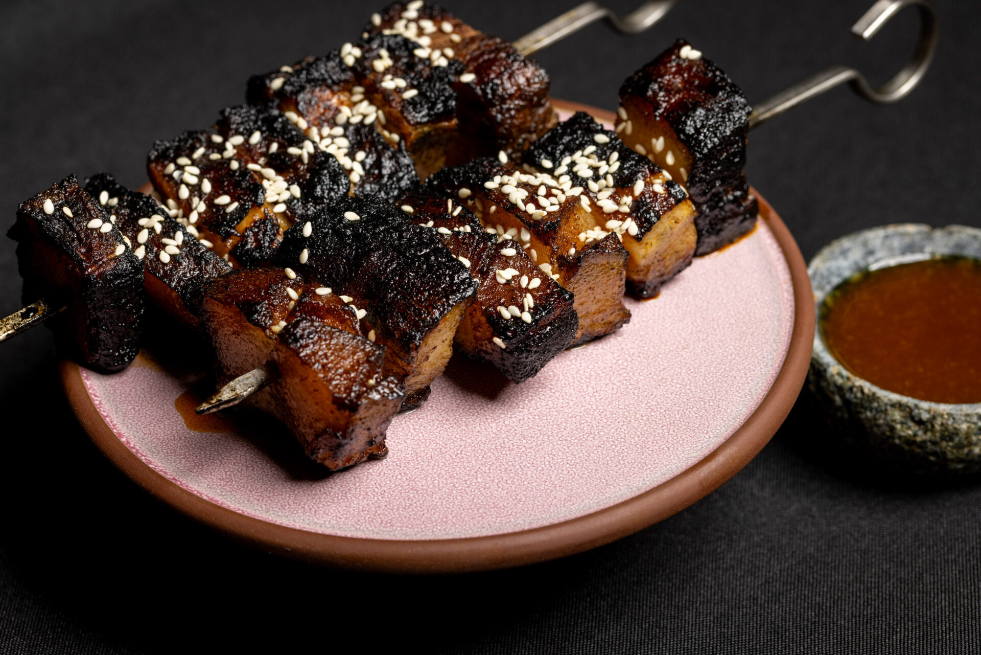 Tiki Taka Pork Belly with candied apple miso © Jakob Layman